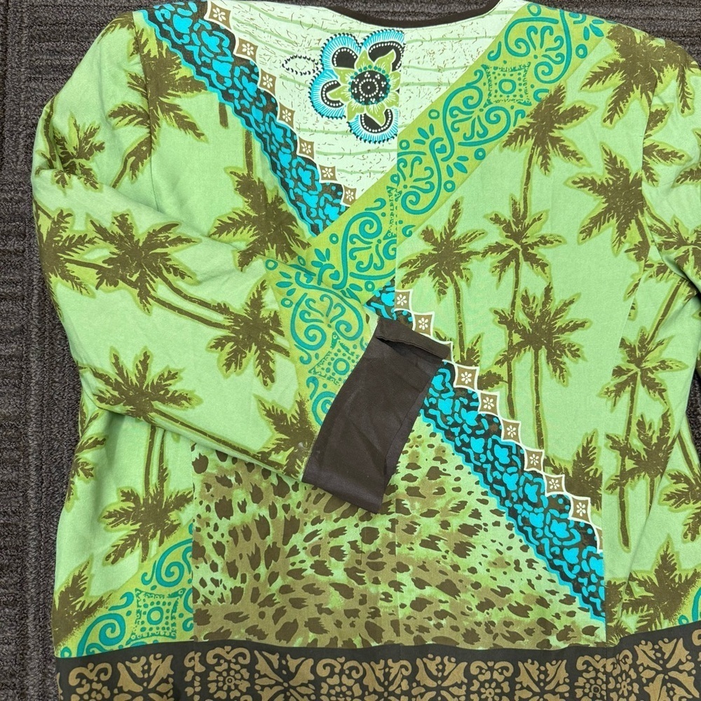 City Girl Vacation Tropical Palm Tree Green Brown Button Down Shirt Vintage Y2K - Picture 11 of 12